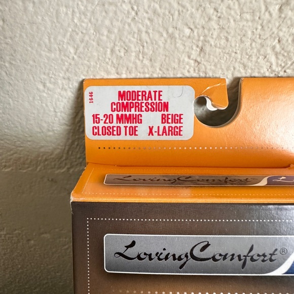 Loving Comfort Anti-Embolism Stockings Inspection Toe 15-20mmHg (Beige) X-Larger - Picture 3 of 6